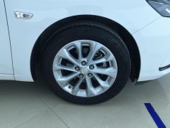 Chevrolet Monza 1.5L Edition - фото 6