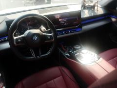 BMW i5 eDrive 35L M Sport Package - ფოტო 16