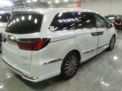 Honda Elysion e:HEV 2.0L Luxury Edition - photo 2