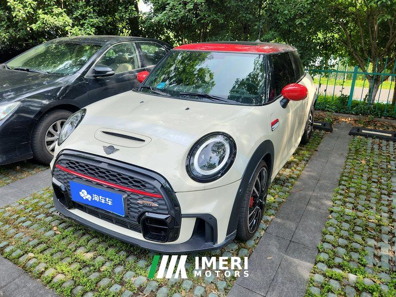 BMW MINI JCW 2.0T JOHN COOPER WORKS Pat Moss Commemorative Edition