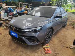 Roewe MG i5 1.5L CVT Diamond Edition - фото 1