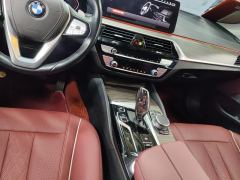 BMW 5 Series 530Li Leading Luxury Package - фото 19