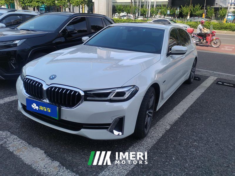 BMW 5 Series Plug-in Hybrid Facelift 535Le Luxury Edition