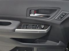 Toyota Gravia PHEV 2.5L VIP Edition - фото 13