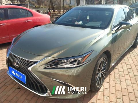 2021 Lexus ES 300h Premium Edition - автомобиль из Китая
