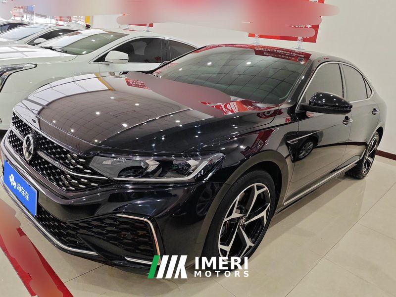 Volkswagen Passat 330TSI Star Elite Edition - ავტომობილი ჩინეთიდან