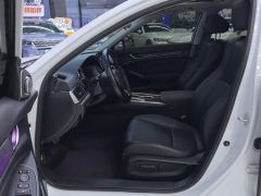Honda Accord 260TURBO Luxury Edition - ფოტო 14