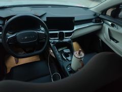 Lynk & Co 06 EM-P 1.5T Remix RHEV Pro - ფოტო 16