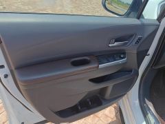 Toyota Sienna Dual-Engine 2.5L Platinum Edition - ფოტო 12