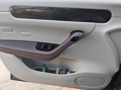 Leapmotor C11 EREV 300 Exclusive Edition - ფოტო 12