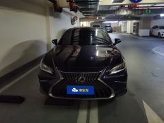 Lexus ES 200 CVT Elite Edition - ფოტო 3