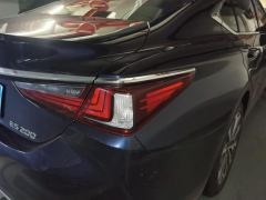 Lexus ES 200 CVT Elite Edition - ფოტო 5