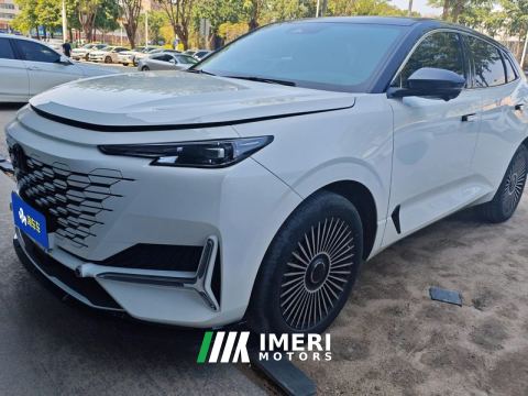 2024 Changan UNI-K 2.0T Two-Wheel Drive Deluxe - car from China