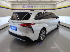 Toyota Sienna Dual-Engine 2.5L Prestige Edition - ფოტო 2