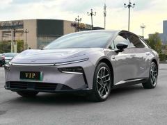 XPeng P7 P7i 550 Rear-wheel drive Max - ფოტო 1