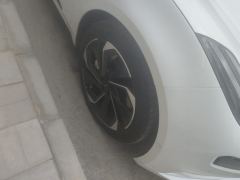 Zeekr 001 656km AWD YOU Version - photo 6