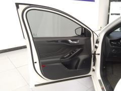 Ford Focus EcoBoost 180 ST Line - ფოტო 12