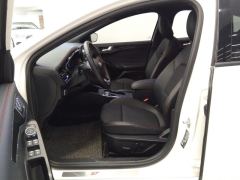 Ford Focus EcoBoost 180 ST Line - ფოტო 14