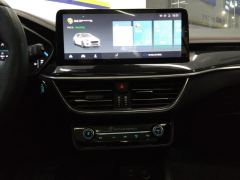 Ford Focus EcoBoost 180 ST Line - ფოტო 17