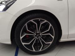 Ford Focus EcoBoost 180 ST Line - ფოტო 6