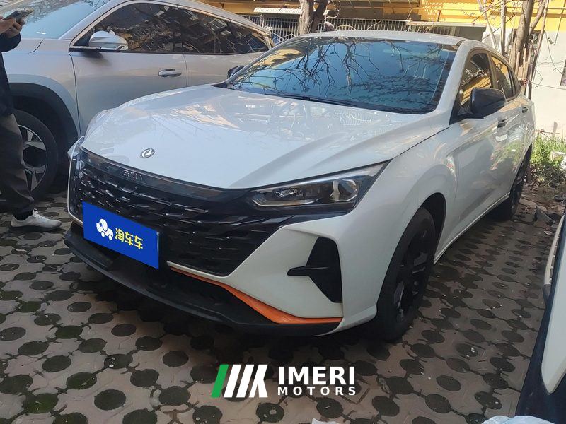 Dongfeng Fengshen Yixuan Mach Edition 1.5L Dual Clutch Chasing Wind Edition