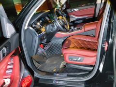 BMW X5 xDrive30Li Deluxe VersionM - ფოტო 14