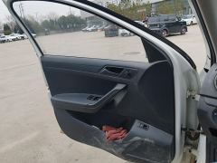 Jetta VA3 1.5L Manual Entry-Level - фото 12