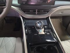 Denza D9 DM-i 970 4WD Flagship Edition - ფოტო 19