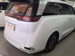 Denza D9 DM-i 970 4WD Flagship Edition - ფოტო 2