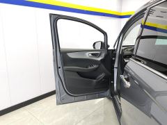 Roewe MG iMAX8 400TGI Comfort Edition - photo 12