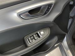 Roewe MG iMAX8 400TGI Comfort Edition - photo 13