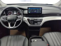 Roewe MG iMAX8 400TGI Comfort Edition - photo 16