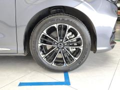 Roewe MG iMAX8 400TGI Comfort Edition - photo 6