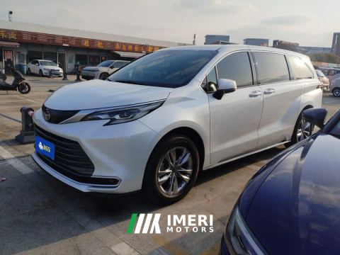 2023 Toyota Sienna Facelift Dual-Engine 2.5L Supreme Edition - car from China