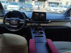 Toyota Sienna Facelift Dual-Engine 2.5L Supreme Edition - ფოტო 16
