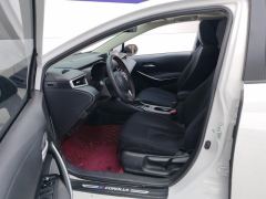 Toyota Corolla Dual-Engine 1.8L E-CVT Elite Edition - фото 14