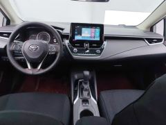 Toyota Corolla Dual-Engine 1.8L E-CVT Elite Edition - фото 16