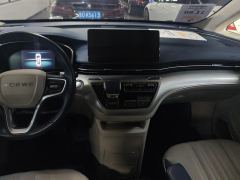 Roewe MG iMAX8 400TGI Prestige - photo 17