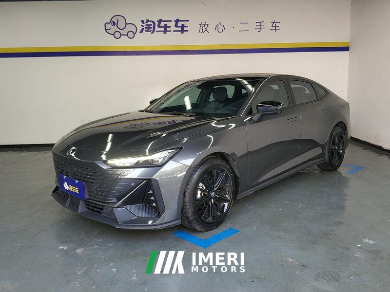 Changan UNI-V 1.5T Premium Version - car from China