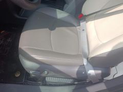 Toyota Sienna Dual-Engine 2.5L Comfort Edition - ფოტო 14