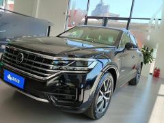 Volkswagen Touareg 3.0T Premium Classic Sports Suit - ფოტო 1
