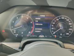 Volkswagen Touareg 3.0T Premium Classic Sports Suit - ფოტო 14