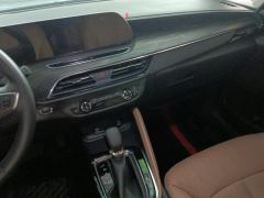 Buick GL6 323T Luxury Version - ფოტო 11