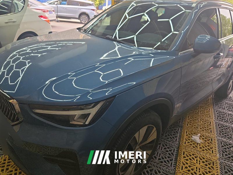 Volvo XC40 B3 2WDLuxury Edition - ავტომობილი ჩინეთიდან