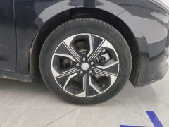 Hongqi E-QM5 431km Charging Fun Edition 5-seater - фото 6