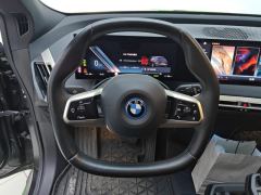 BMW iX xDrive40 - фото 18