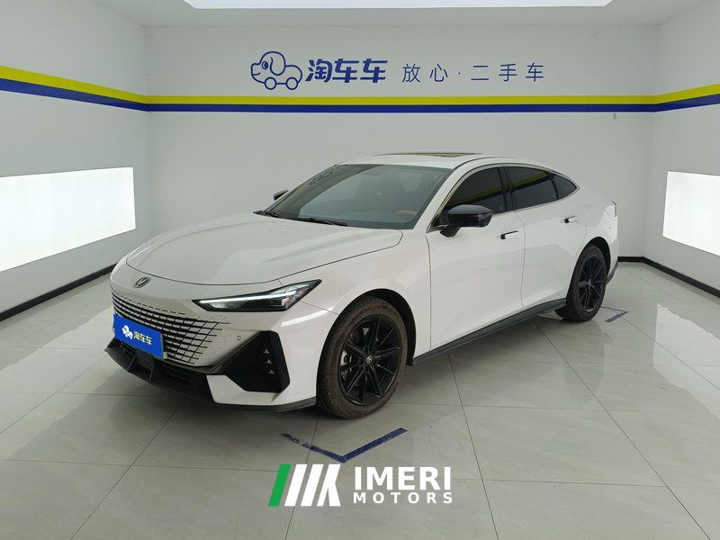 Changan UNI-V Zhidian iDD UNI-V iDD 1.5T 113km Version - автомобиль из Китая