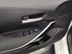 Toyota Corolla Dual-Engine 1.8L Elite Edition - ფოტო 13