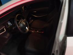 Toyota Corolla Dual-Engine 1.8L E-CVT Pioneer Edition - ფოტო 13