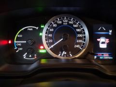 Toyota Corolla Dual-Engine 1.8L E-CVT Pioneer Edition - ფოტო 20
